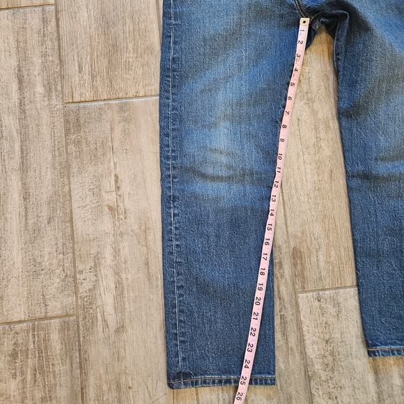 Levi’s 501 Button Fly Straight Leg Jeans Womens Size 29 Denim Blue Medium Wash - Picture 4 of 10